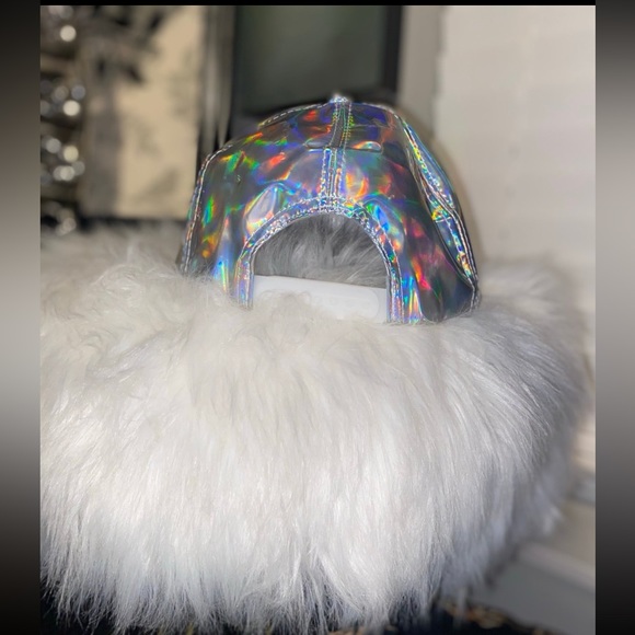 Silver hat - Picture 6 of 10